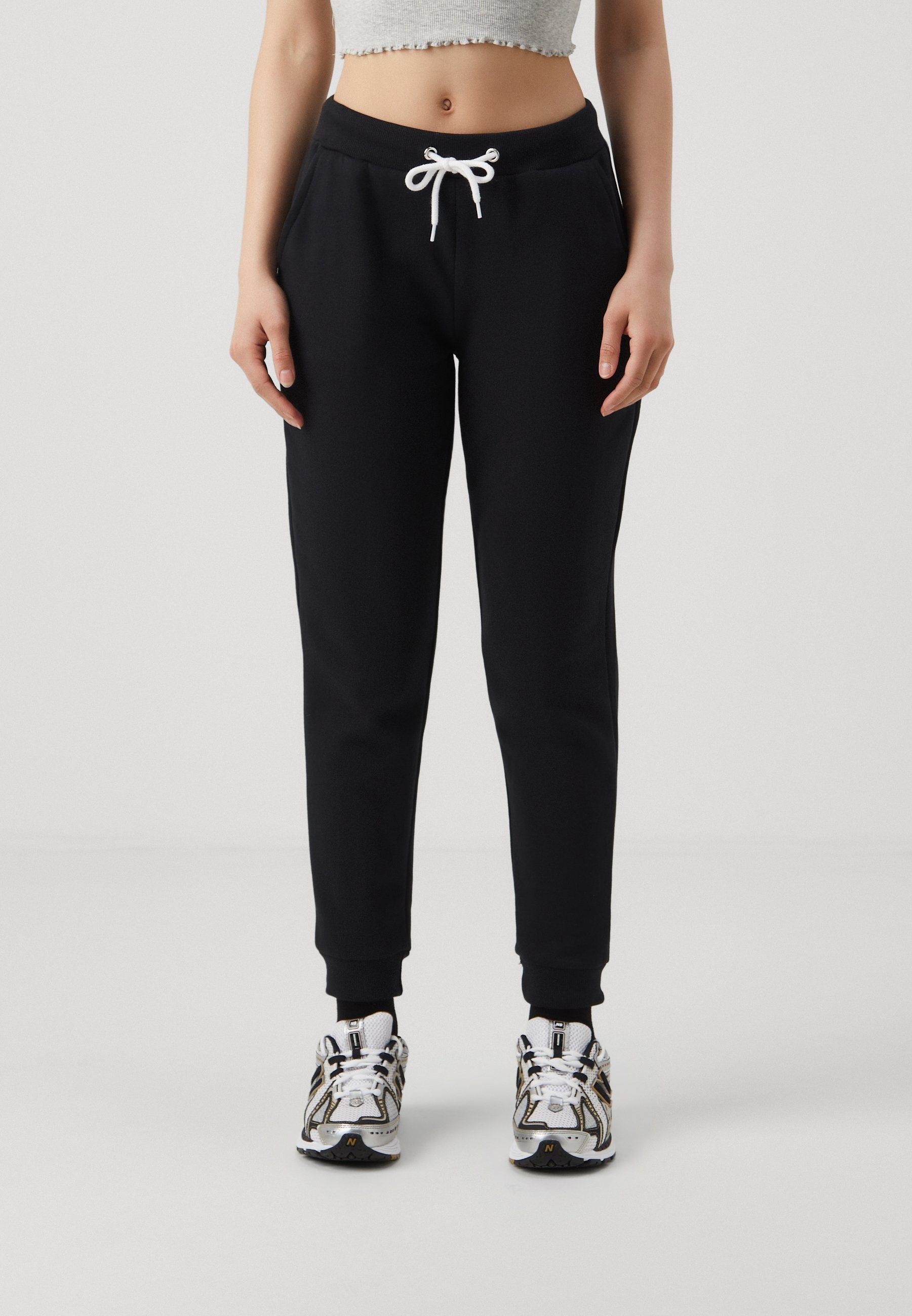 JOGGERS - Pantalon de survêtement - black